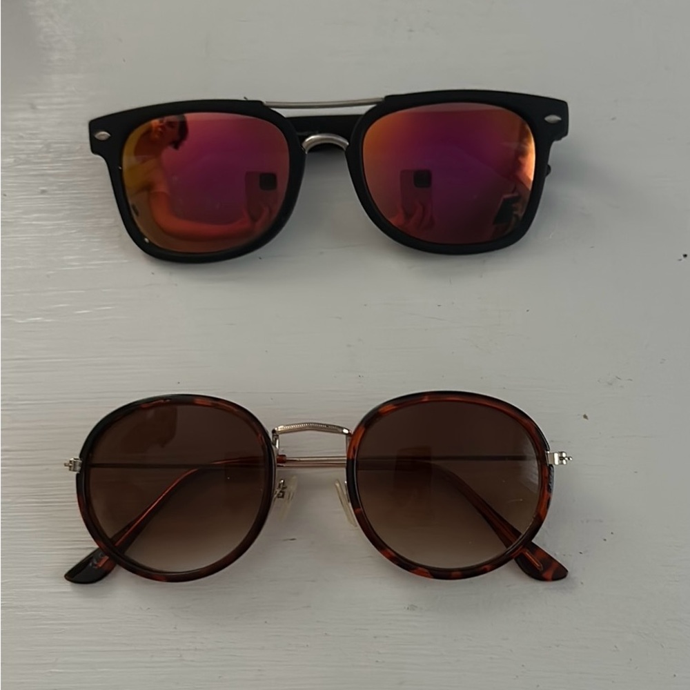 Bundle of sunglasses